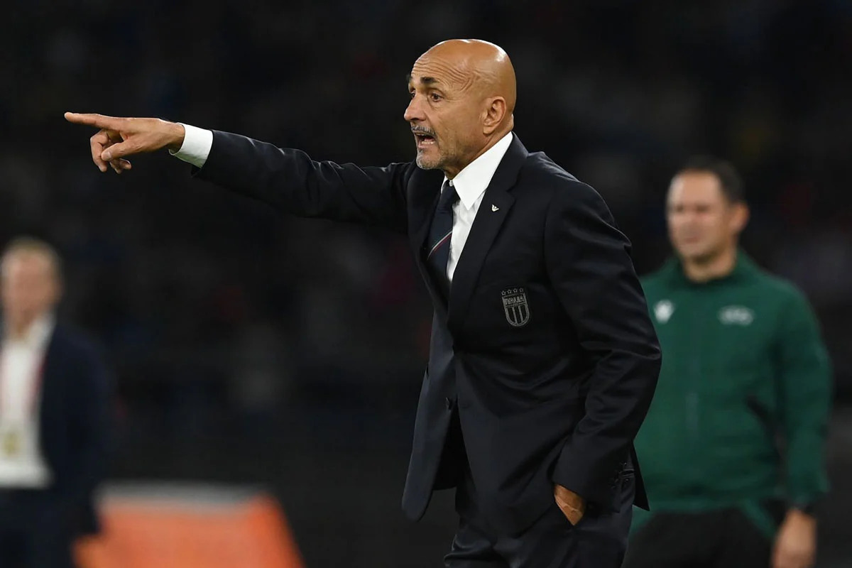 HLV Luciano Spalletti có những thử nghiệm táo bạo nhưng mang lại kết quả mỹ mãn.